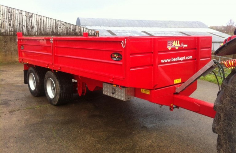 Aluminium tool box fitted